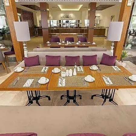 Lamec Hotel 3*
